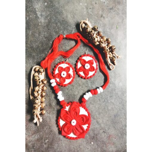 Red-flower-necklace-earrings-1